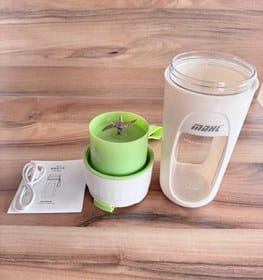 FreshBlend™ USB Rechargeable Portable Juicer – 8 Blade 350ml